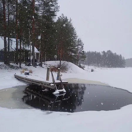 Moekki Aapola