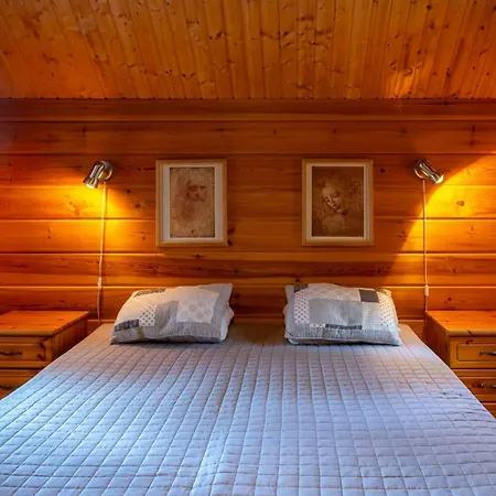 Moekki Aapola Tatil Evi