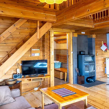 Moekki Aapola * Puumala