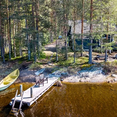 Moekki Aapola * Puumala