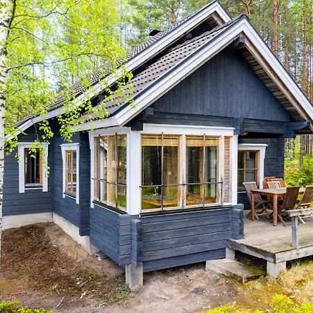 Moekki Aapola Tatil Evi Puumala